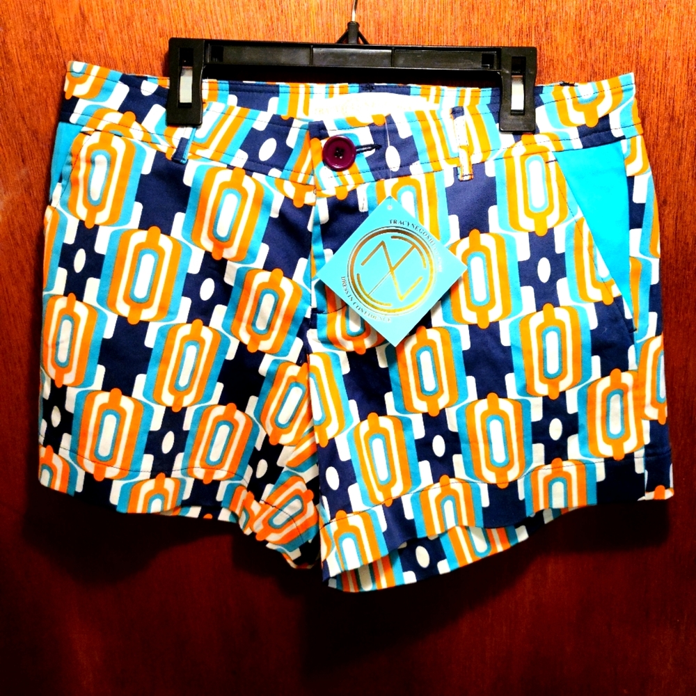 Tracy Negoshian NWT Geo block luxury walking shorts sz6 - Picture 1 of 14